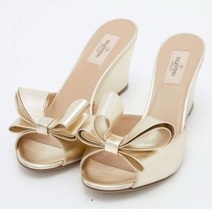Valentino Garvani Gold Bow Wedge 38